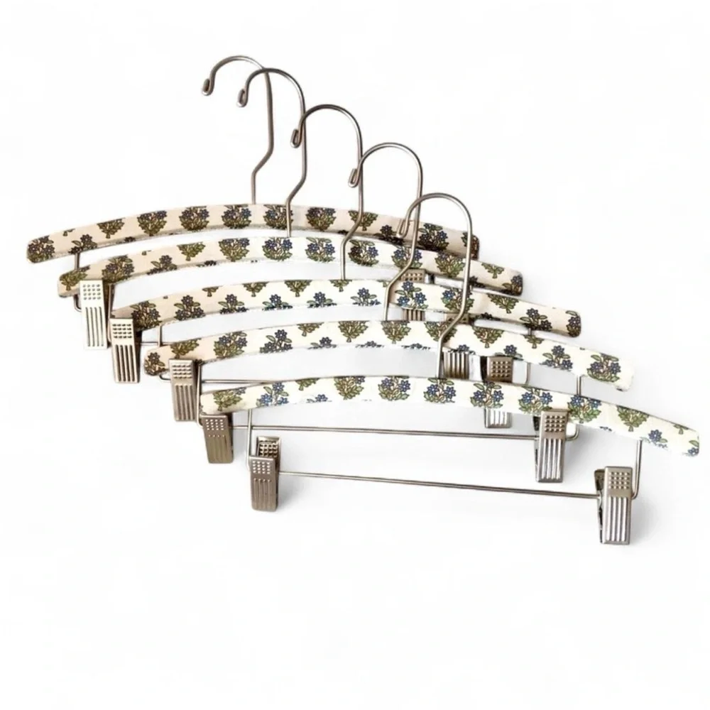 LAST SET of 20🚨 Free People - Bottom Floral Hangers